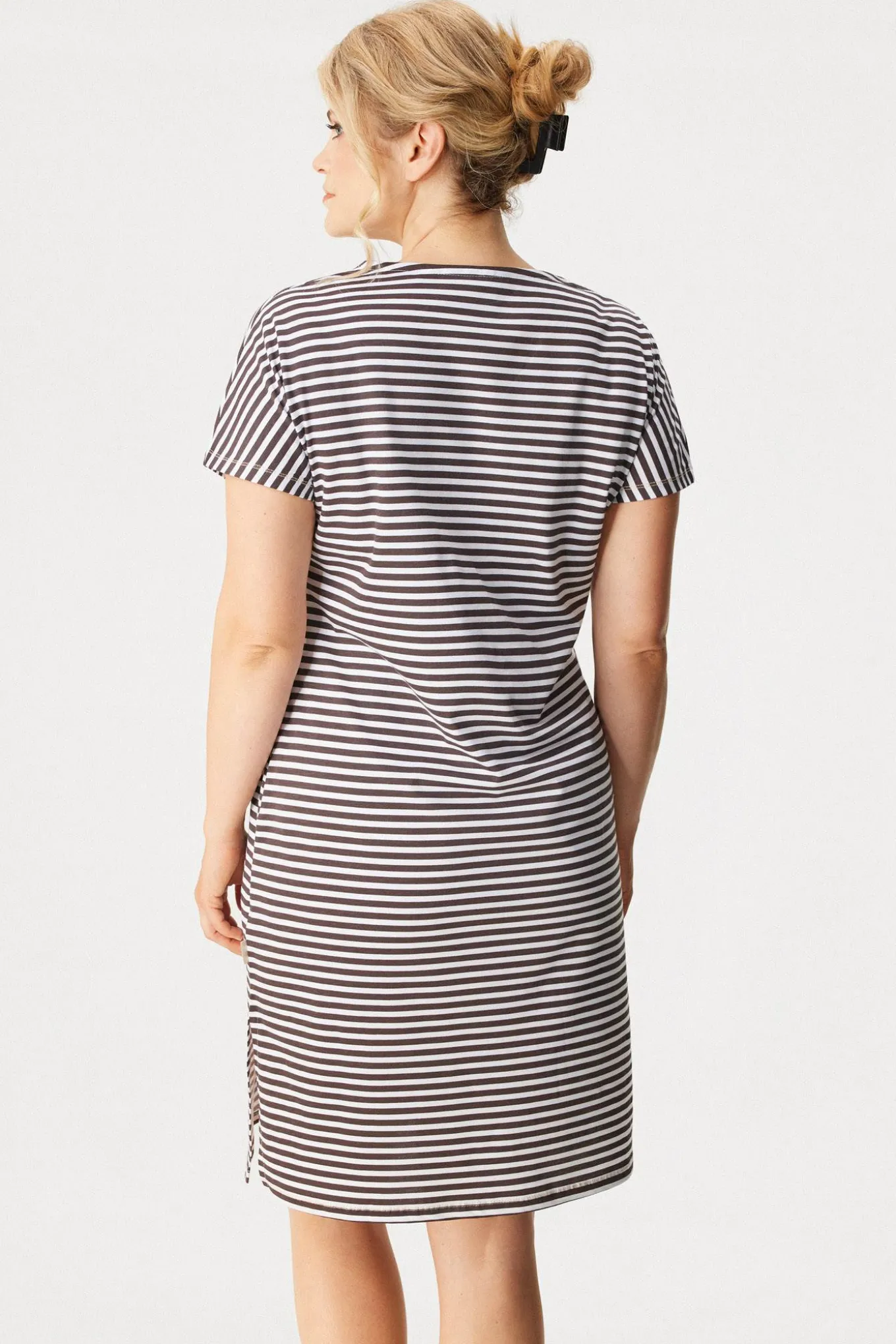 Bawełniana koszula nocna Flora Stripe plus size krótka