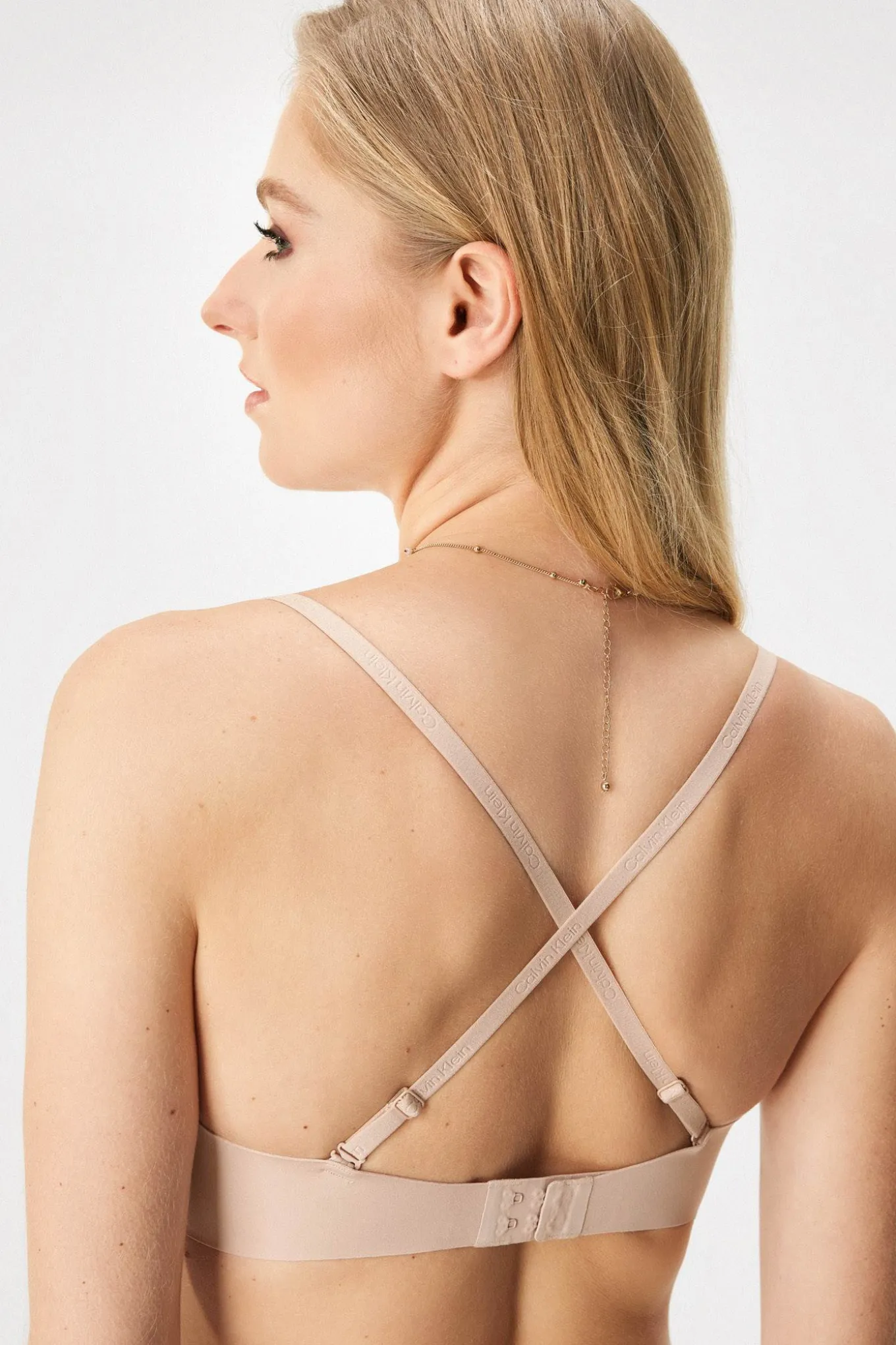 Biustonosz Calvin Klein Lightly Lined vyztužená Plunge