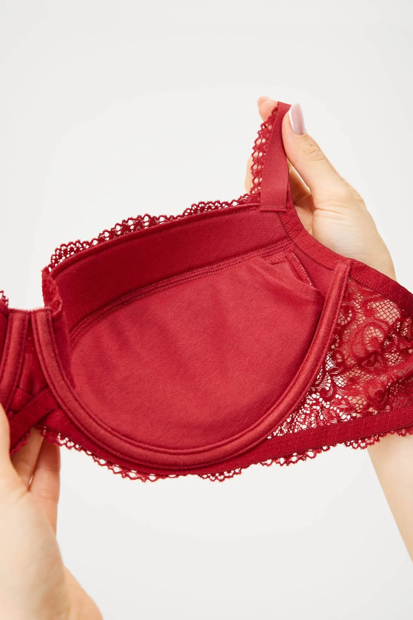 Biustonosz Elegant Charm Push-Up z wyjmowanymi wkładkami