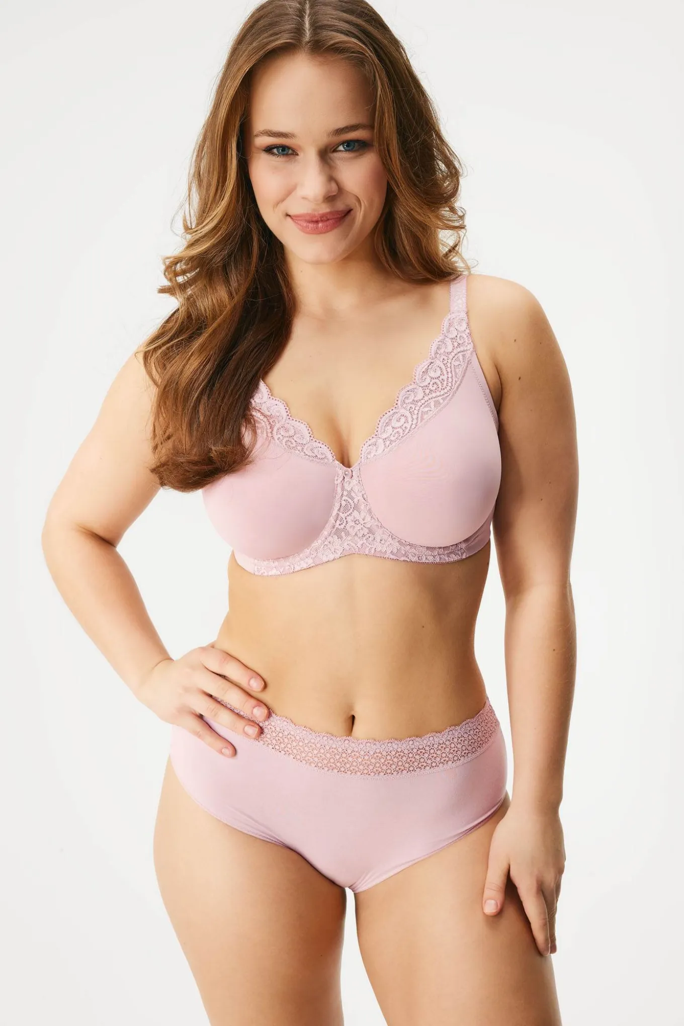 Biustonosz nieusztywniany minimizer Triumph Amourette Highle