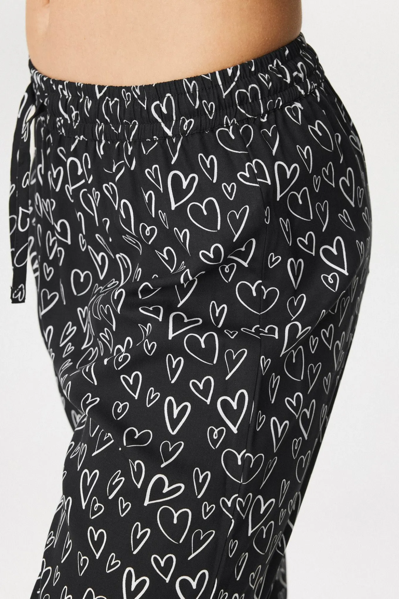 Damskie spodnie od piżamy Night Hearts
