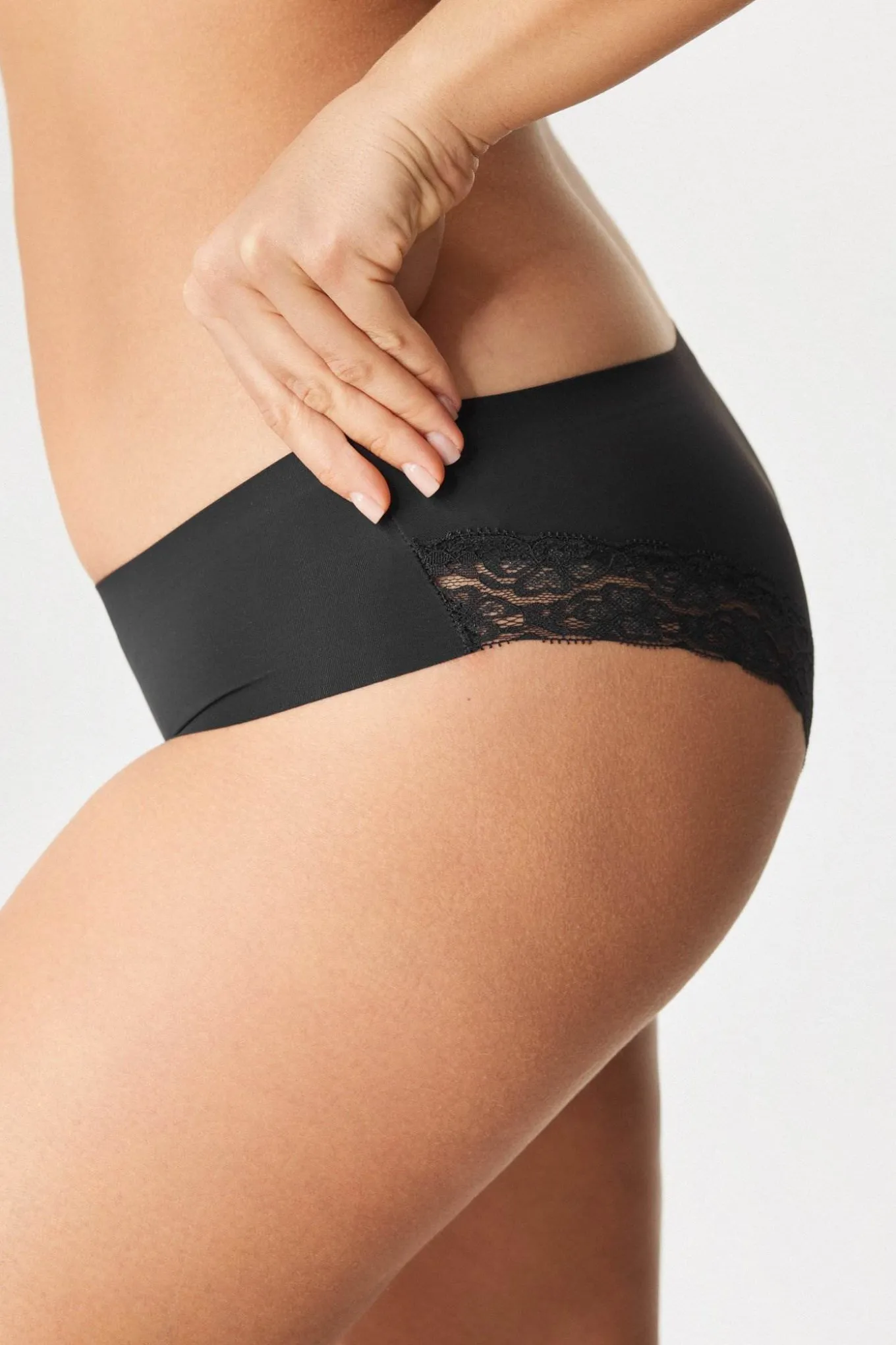 Majtki hipstery Simple Lace