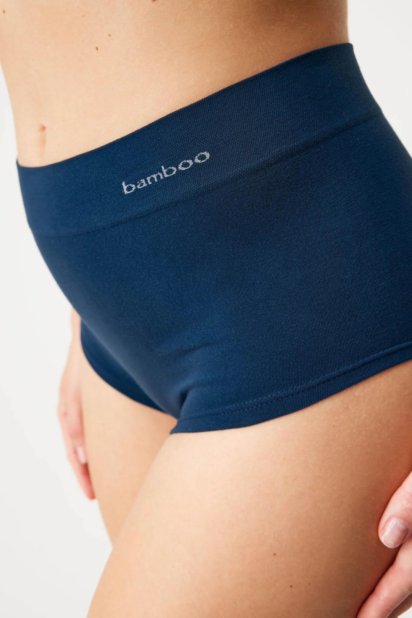 Majtki klasyczne Bamboo Nature z szerokimi bokami