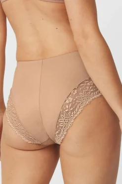 Majtki klasyczne Triumph Ladyform z wysokim stanem