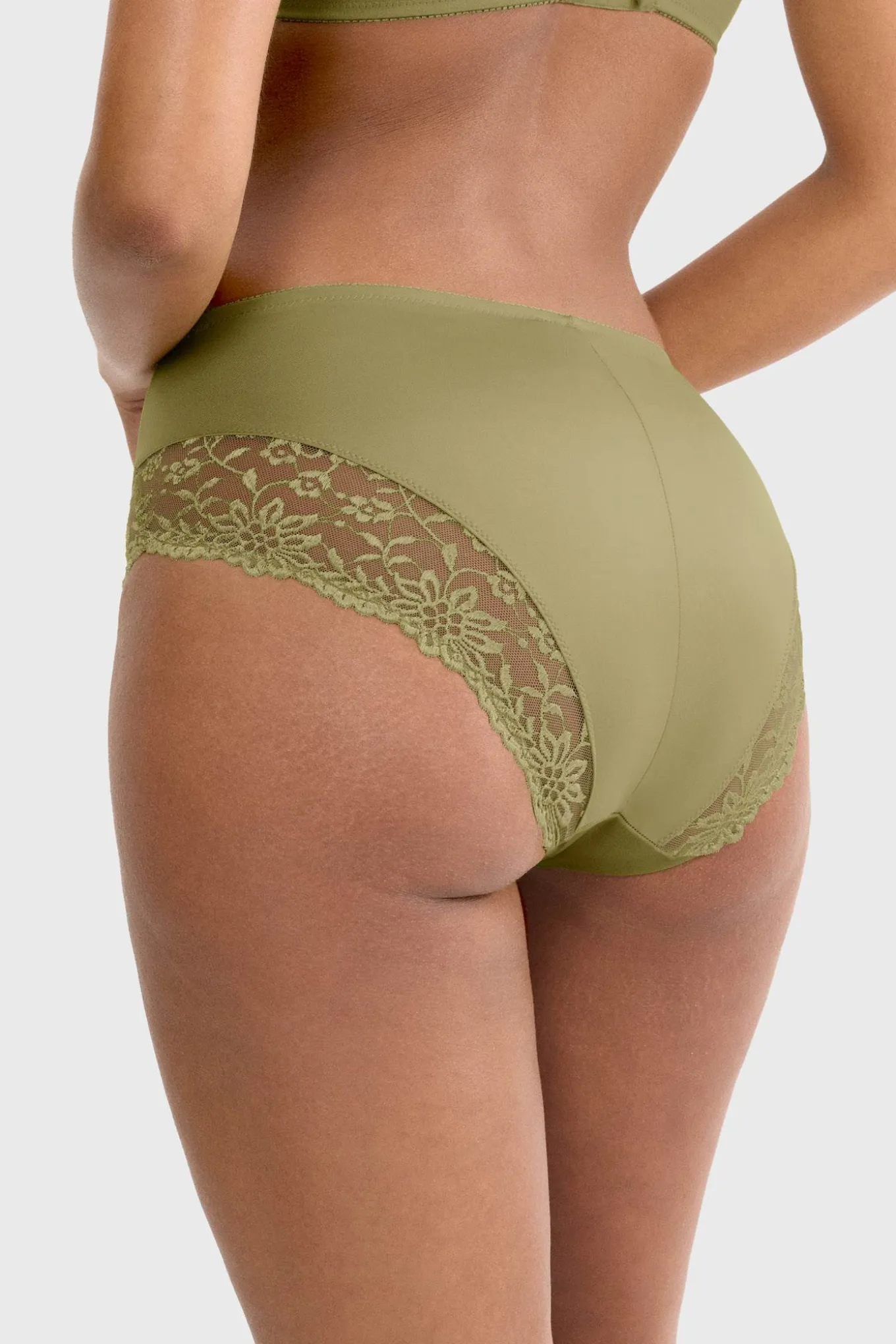 Majtki klasyczne Triumph Ladyform Soft z wysokim stanem