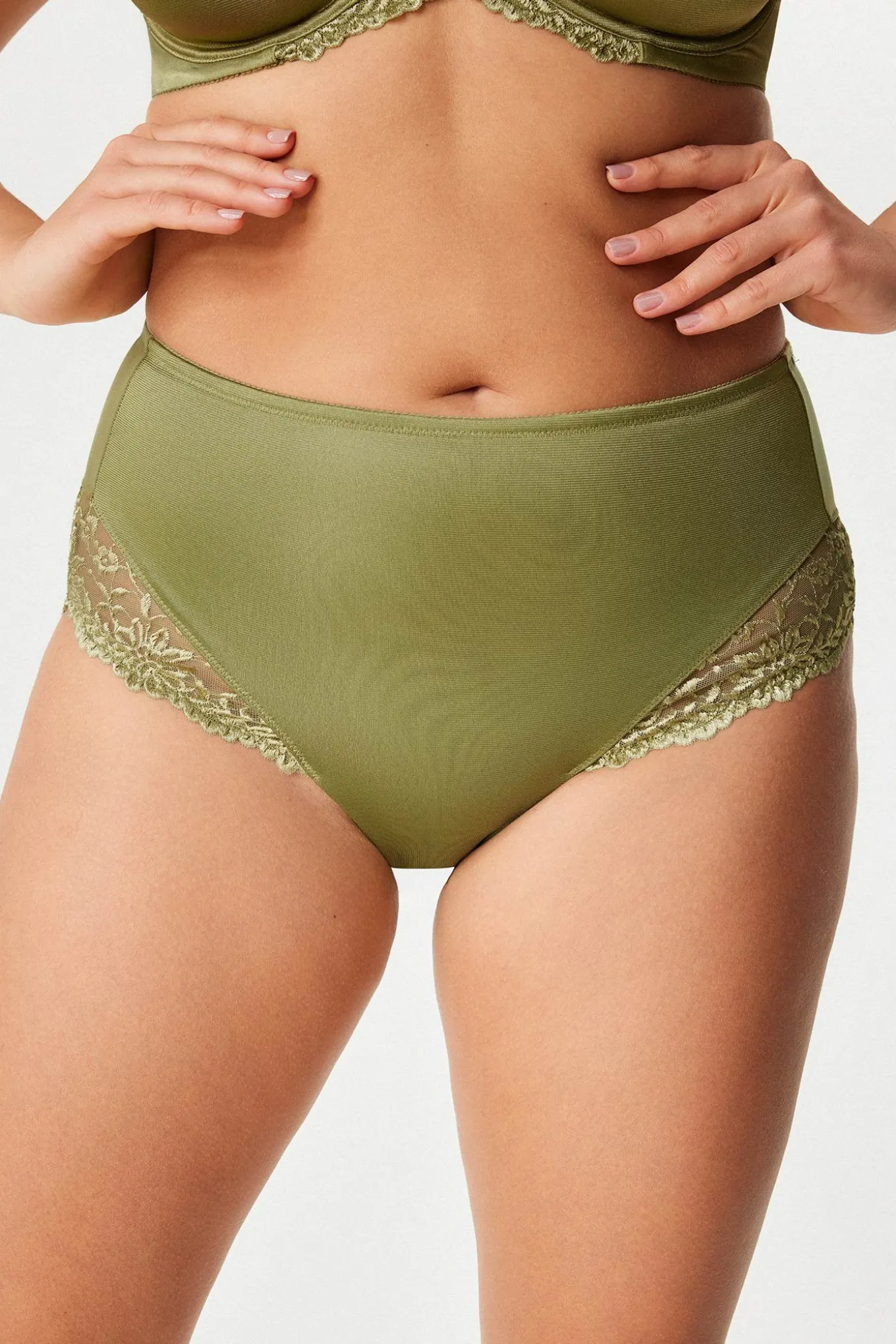 Majtki klasyczne Triumph Ladyform Soft z wysokim stanem