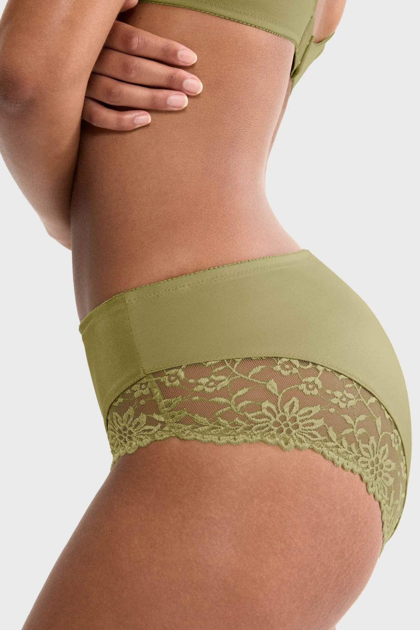 Majtki klasyczne Triumph Ladyform Soft z wysokim stanem
