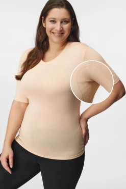 Niewidoczny T-shirt pod koszulę z panelami przeciwpotnymi